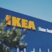 IKEA darbinieks atlaists no darba par Bībeles pantu publicēšanu
