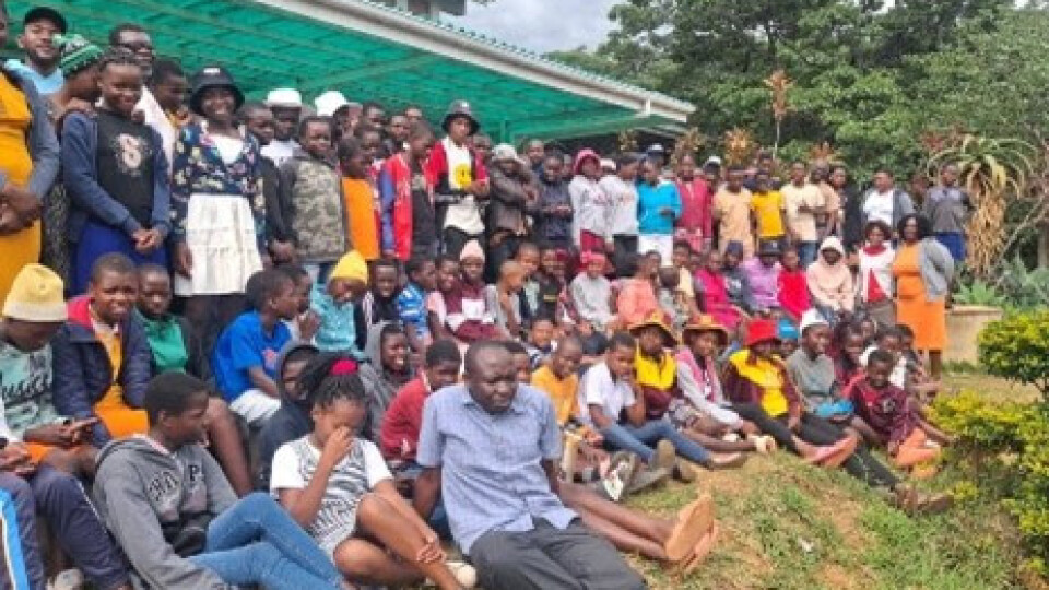 Zimbabves mācītāji aug Svēto Rakstu apmācībā