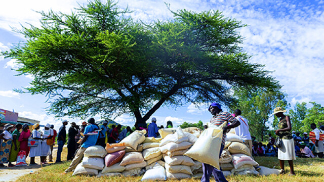 Miljoniem kristiešu draud bads Zimbabvē