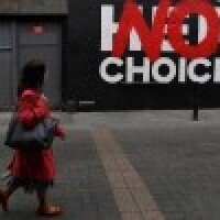 Īrijā piektdien notiek referendums par abortu legalizāciju