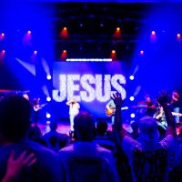 Francijā aizritējis jau piektais un arvien lielākais kristīgās mūzikas festivāls - Jēzus festivāls