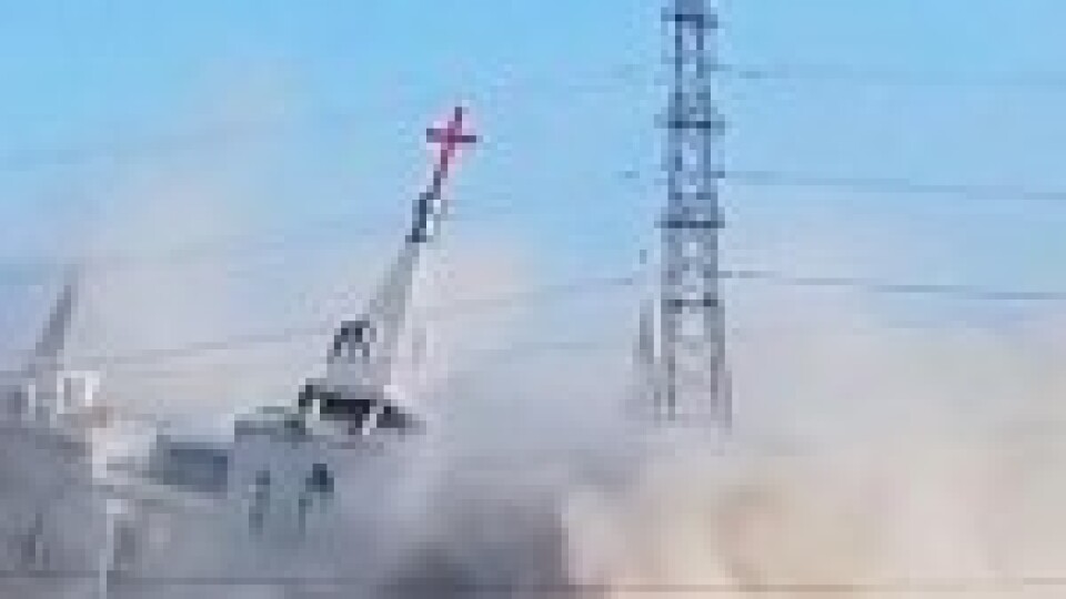 Ķīnas valdība sagrauj katoļu baznīcu