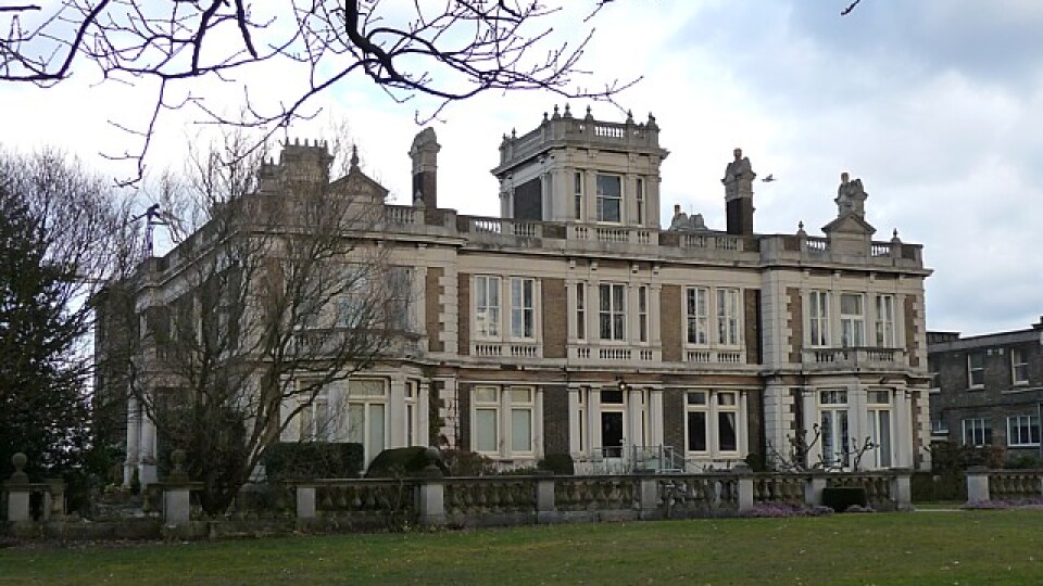 Savākti 90 000 mārciņas Sperdžena koledžas studentu atbalstam