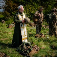 Lielbritānijā apmācīti ukraiņu militārie kapelāni dodas uz fronti