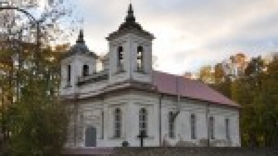 Ar labdarības koncertu sākta Kurmenes baznīcas glābšanas akcija