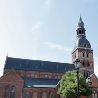 Rīgas Domā atklāj piemiņas zīmi bīskapam Bernhardam II