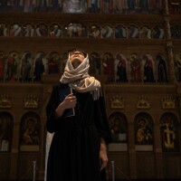 Irānas valdība pēc tiesas lēmuma spiesta atgriezt sievietei apzīmējumu - kristiete