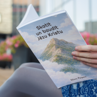 Klajā nākusi Džona Paipera grāmata „Skatīt un baudīt Jēzu Kristu”