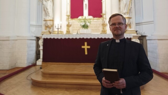 Lekcijā apskatīs mūsdienu nekristīgās pārliecības par pārdabisko