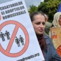 Rumānijā nedēļas nogalē notiks referendums par laulības definīciju