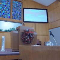 Mācītājs Oklahomā atgūstas pēc saduršanas baznīcas uzbrukuma laikā Mācītājs Oklahomā atgūstas pēc saduršanas baznīcas uzbrukuma laikā