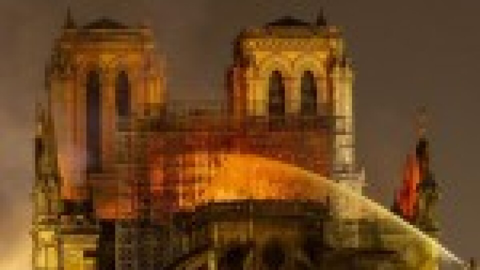 Parīzes Dievmātes katedrāles smaile atjaunojama sākotnējā veidolā