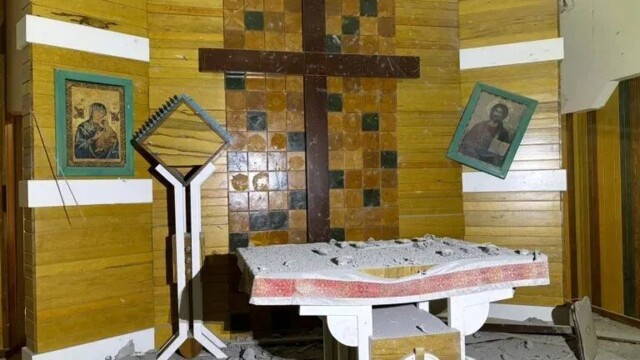 Irākas kapela un kristiešu komplekss satricināts dronu uzbrukumā