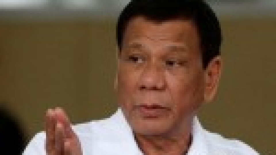 Filipīnu prezidents lūdz piedošanu Dievam