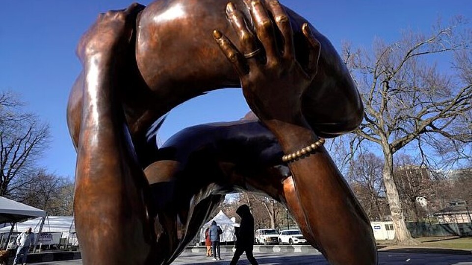 Bostonā atklāj 10 miljonu dolāru vērtu statuju Mārtinam Luteram Kingam