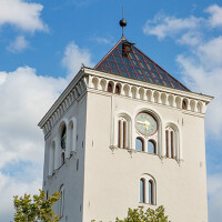 Jelgavas Trīsvienības baznīcas tornī atklāj tekstiliju izstādi