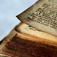 Gūtenberga 625. jubilejas svētkos iespiesta pasaulē lielākā Bībeles lappuse
