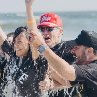 12 000 kristīto vēsturiskā Kalifornijas notikumā: Dievs nav beidzis ar Ameriku
