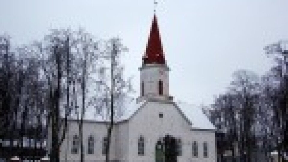 Pie divām baznīcām Smiltenē notikusi dedzināšana