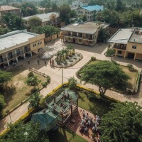 Pēc atkārtotas bruņotas bērnu nolaupīšanas Nigērijā aizslēdz vairākas skolas