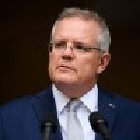 Austrālijas premjerministrs publiski lūdz pēc Dieva palīdzības