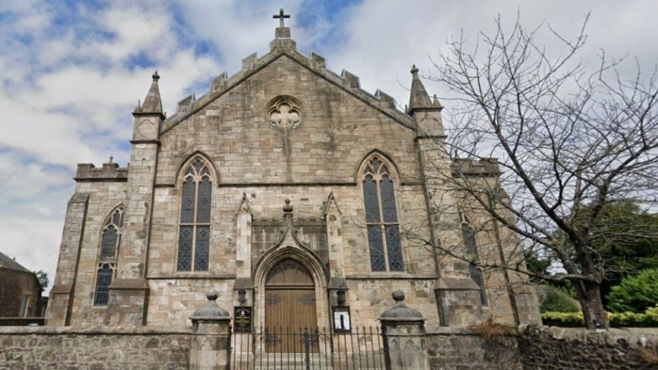 Baznīca Skotijā apklusina zvanu pēc vienas sūdzības par troksni