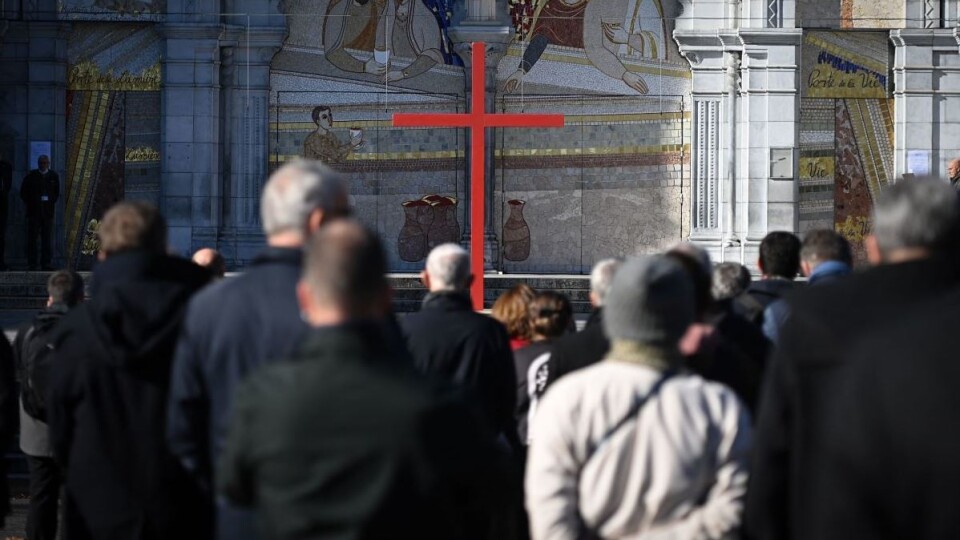 Eiropā pērn reģistrē vairāk nekā 500 naida noziegumus pret kristiešiem