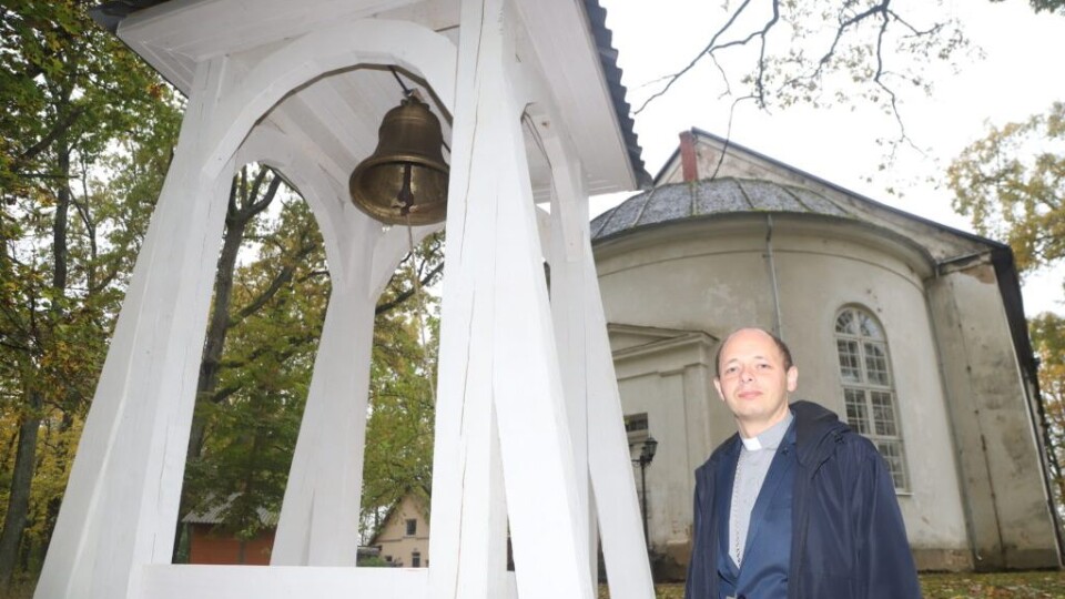 Gulbenes mācītājs aicina atbalstīt baznīcas torņa atjaunošanu