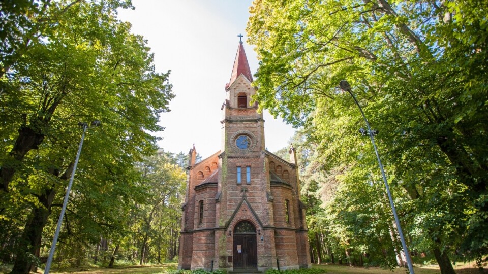 Bulduru luterāņu baznīcas ēkai šonedēļ apritēs 135. gadadiena