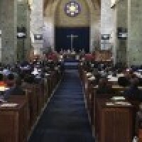 Kenijā politiķiem aizliedz runāt anglikāņu baznīcās